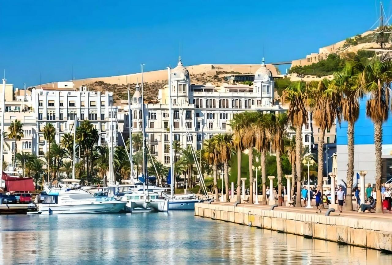 Lux City Loft In Front Of The Port Alicante Zewnętrze zdjęcie